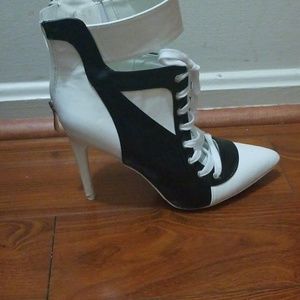 Sneaker Heel